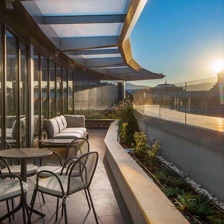 Hotel Hyatt Regency Sofia Esterno foto The Terrace