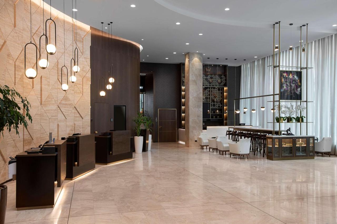 Hotel Hyatt Regency Sofia Esterno foto The lobby of the hotel