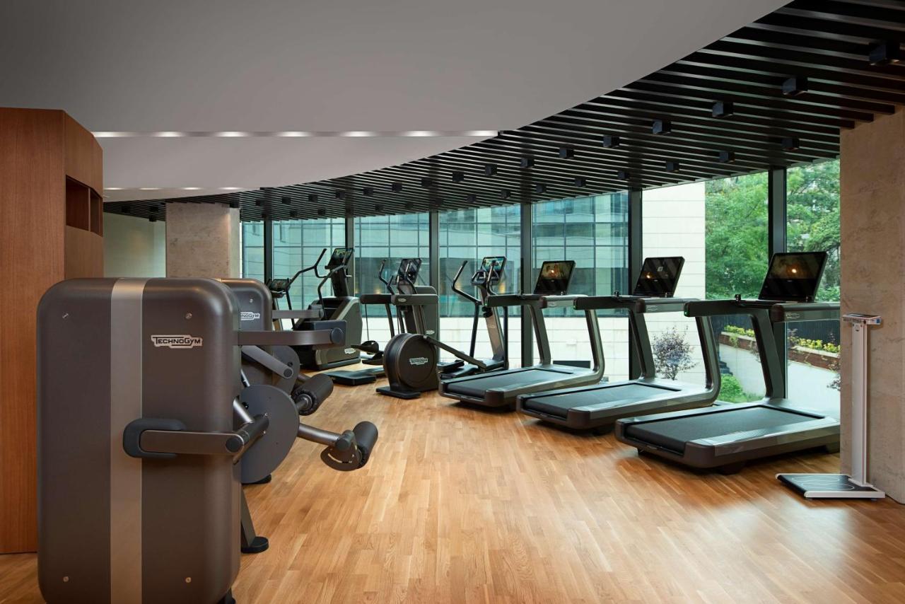 Hotel Hyatt Regency Sofia Esterno foto The gym at the hotel