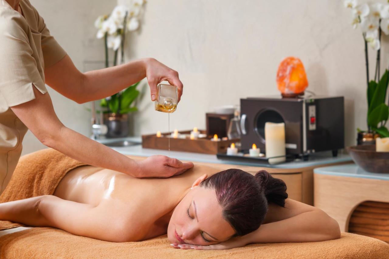Hotel Hyatt Regency Sofia Esterno foto Ayurvedic massage